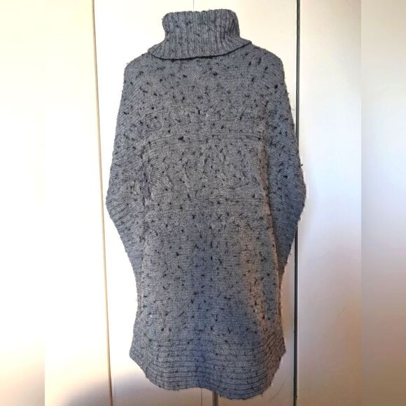 Long Tall Sally S Bobble Cable Knit Button Side Turtleneck Poncho - Picture 9 of 13